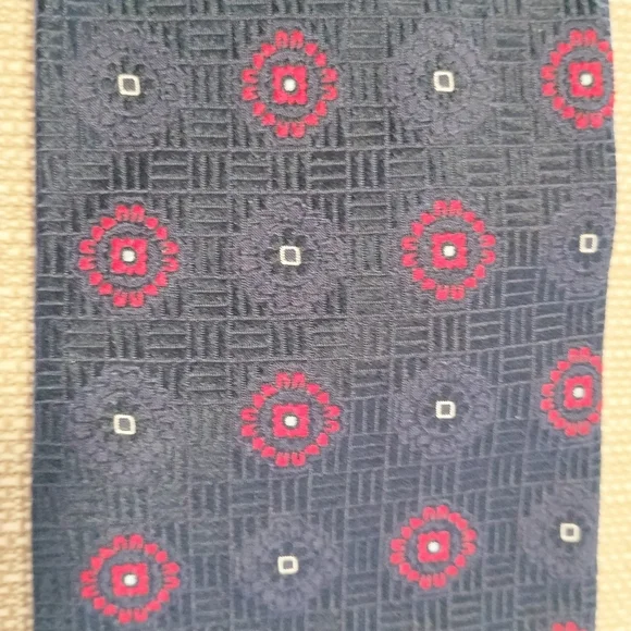 Cremieux Silk Necktie Tie Blue Red Geometric Pattern Handmade in USA Textured - Picture 3 of 7